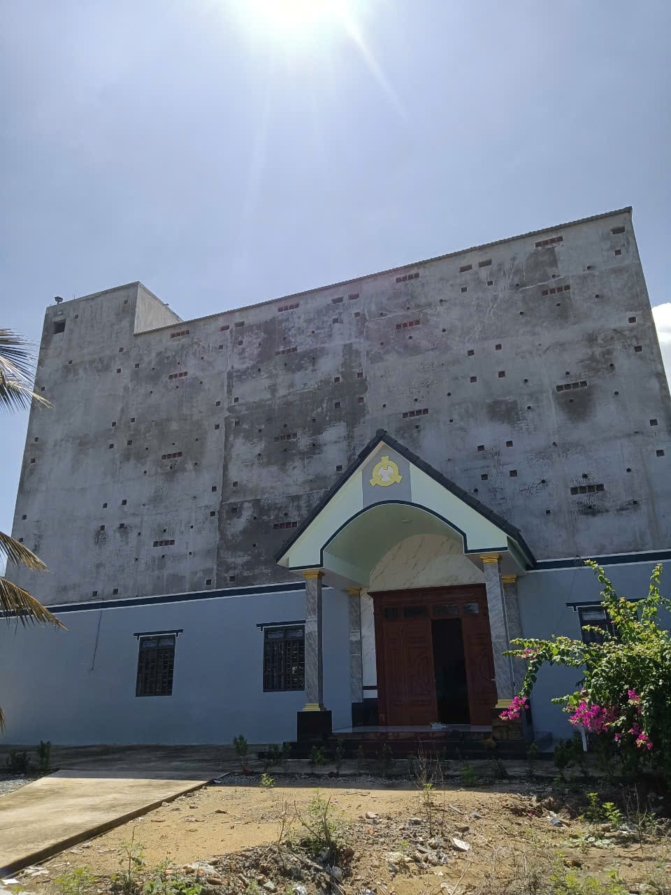 nhà yến to hơn 1000m2 ở đồng tháp